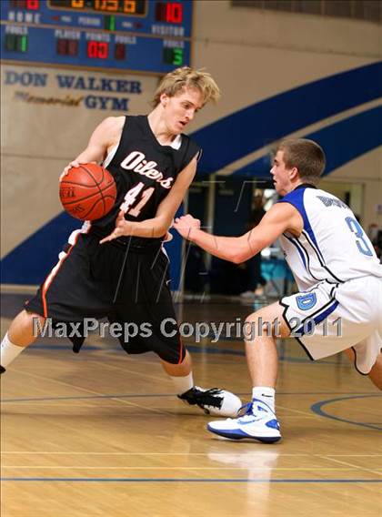 Thumbnail 2 in Dana Hills vs. Huntington Beach (OC North/South Challenge) photogallery.