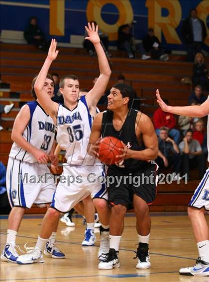 Thumbnail 1 in Dana Hills vs. Huntington Beach (OC North/South Challenge) photogallery.