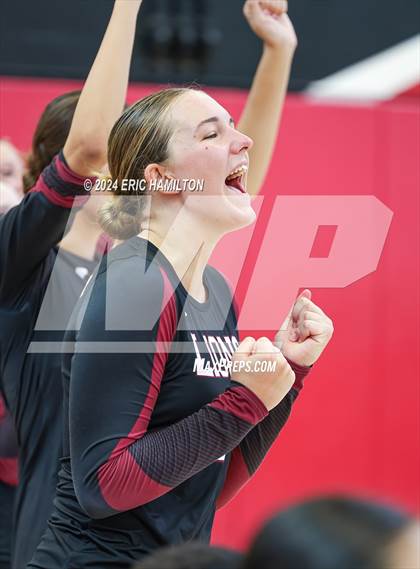 Thumbnail 3 in Oaks Christian vs Millikan (Tae Kim Lakewood/Molten Classic) photogallery.