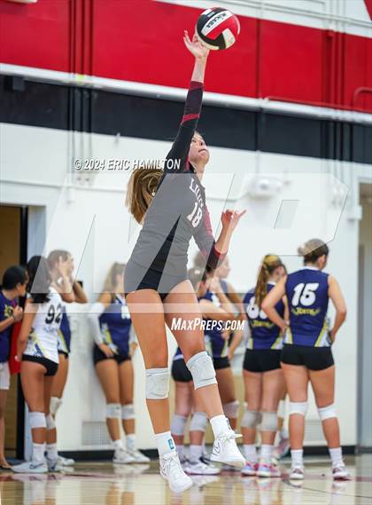 Thumbnail 1 in Oaks Christian vs Millikan (Tae Kim Lakewood/Molten Classic) photogallery.