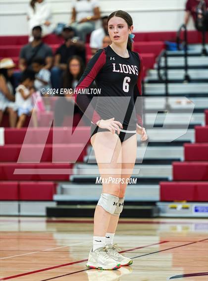 Thumbnail 2 in Oaks Christian vs Millikan (Tae Kim Lakewood/Molten Classic) photogallery.