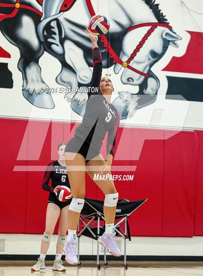 Thumbnail 1 in Oaks Christian vs Millikan (Tae Kim Lakewood/Molten Classic) photogallery.