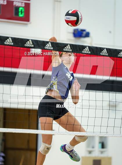 Thumbnail 3 in Oaks Christian vs Millikan (Tae Kim Lakewood/Molten Classic) photogallery.