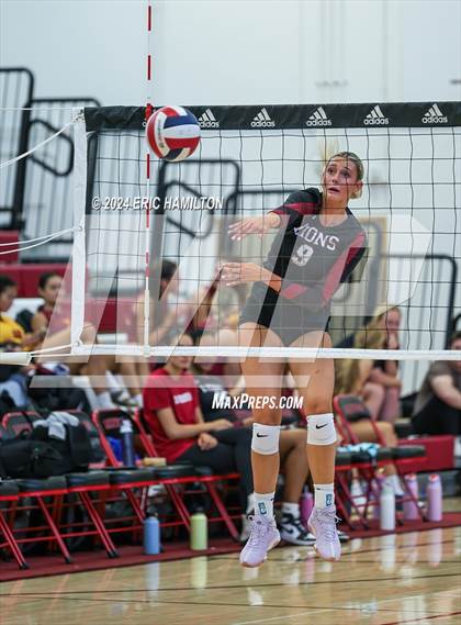 Thumbnail 3 in Oaks Christian vs Millikan (Tae Kim Lakewood/Molten Classic) photogallery.
