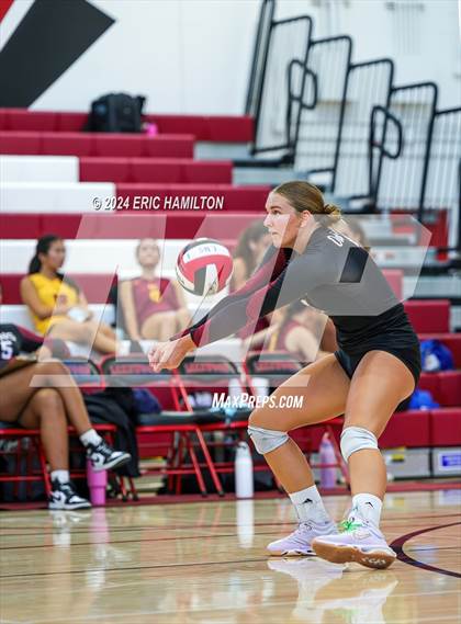 Thumbnail 2 in Oaks Christian vs Millikan (Tae Kim Lakewood/Molten Classic) photogallery.