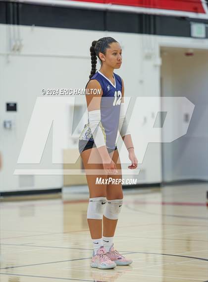Thumbnail 2 in Oaks Christian vs Millikan (Tae Kim Lakewood/Molten Classic) photogallery.