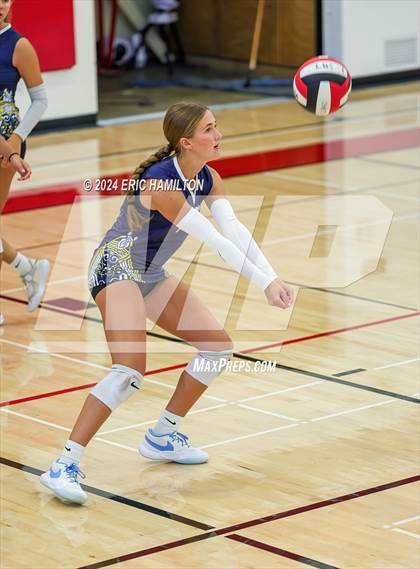 Thumbnail 1 in Oaks Christian vs Millikan (Tae Kim Lakewood/Molten Classic) photogallery.