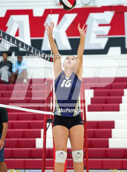 Thumbnail 2 in Oaks Christian vs Millikan (Tae Kim Lakewood/Molten Classic) photogallery.