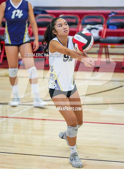 Thumbnail 1 in Oaks Christian vs Millikan (Tae Kim Lakewood/Molten Classic) photogallery.