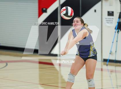 Thumbnail 2 in Oaks Christian vs Millikan (Tae Kim Lakewood/Molten Classic) photogallery.