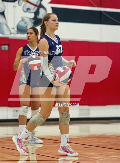 Thumbnail 1 in Oaks Christian vs Millikan (Tae Kim Lakewood/Molten Classic) photogallery.