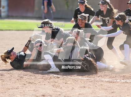 Thumbnail 1 in Saint Francis vs. Archbishop Mitty (CIF CCS Open Division Final) photogallery.