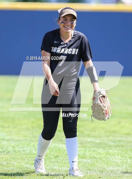 Thumbnail 1 in Saint Francis vs. Archbishop Mitty (CIF CCS Open Division Final) photogallery.