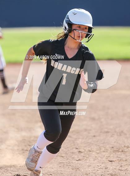 Thumbnail 2 in Saint Francis vs. Archbishop Mitty (CIF CCS Open Division Final) photogallery.