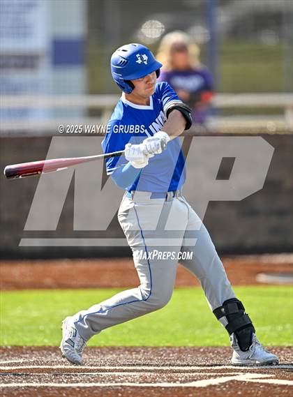 Thumbnail 2 in Lindale vs. Hallsville (Reich Builders Classic) photogallery.