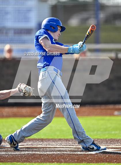 Thumbnail 1 in Lindale vs. Hallsville (Reich Builders Classic) photogallery.