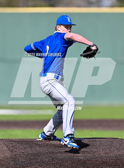Thumbnail 2 in Lindale vs. Hallsville (Reich Builders Classic) photogallery.