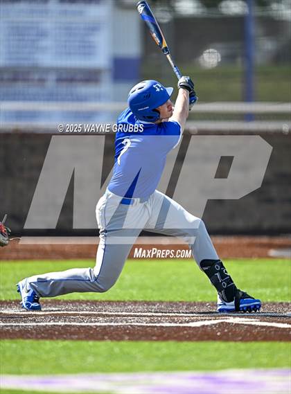 Thumbnail 1 in Lindale vs. Hallsville (Reich Builders Classic) photogallery.
