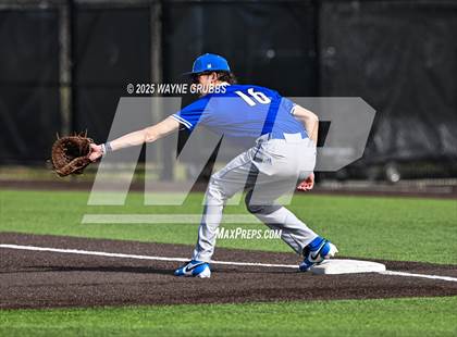 Thumbnail 1 in Lindale vs. Hallsville (Reich Builders Classic) photogallery.