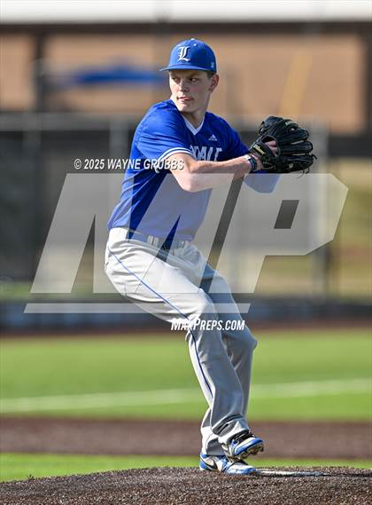 Thumbnail 3 in Lindale vs. Hallsville (Reich Builders Classic) photogallery.