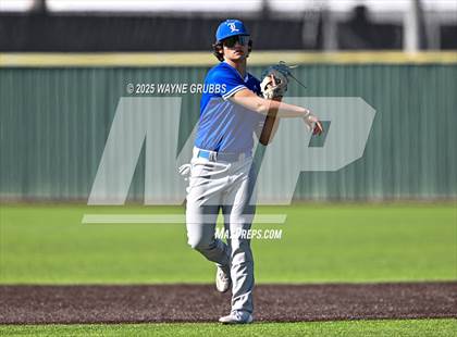 Thumbnail 3 in Lindale vs. Hallsville (Reich Builders Classic) photogallery.