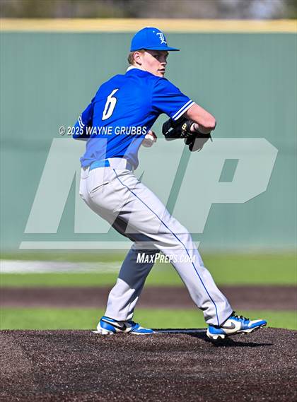 Thumbnail 3 in Lindale vs. Hallsville (Reich Builders Classic) photogallery.