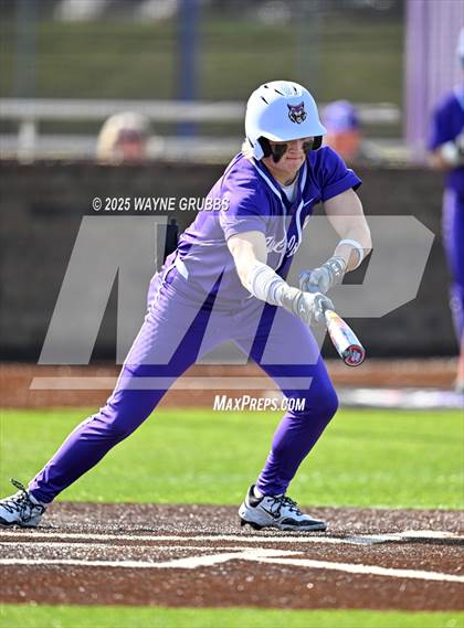 Thumbnail 3 in Lindale vs. Hallsville (Reich Builders Classic) photogallery.