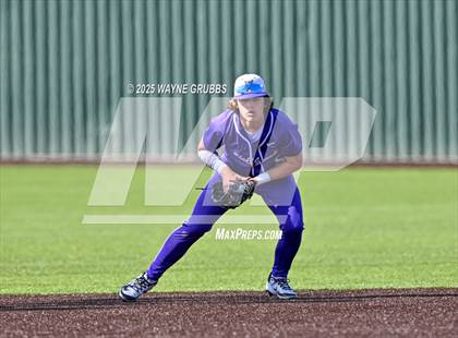 Thumbnail 3 in Lindale vs. Hallsville (Reich Builders Classic) photogallery.