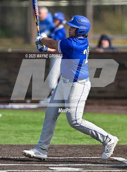 Thumbnail 1 in Lindale vs. Hallsville (Reich Builders Classic) photogallery.