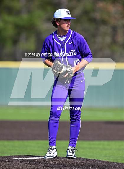 Thumbnail 1 in Lindale vs. Hallsville (Reich Builders Classic) photogallery.