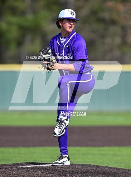 Thumbnail 1 in Lindale vs. Hallsville (Reich Builders Classic) photogallery.