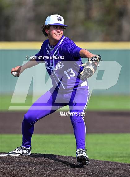 Thumbnail 2 in Lindale vs. Hallsville (Reich Builders Classic) photogallery.