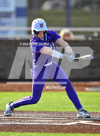 Thumbnail 3 in Lindale vs. Hallsville (Reich Builders Classic) photogallery.