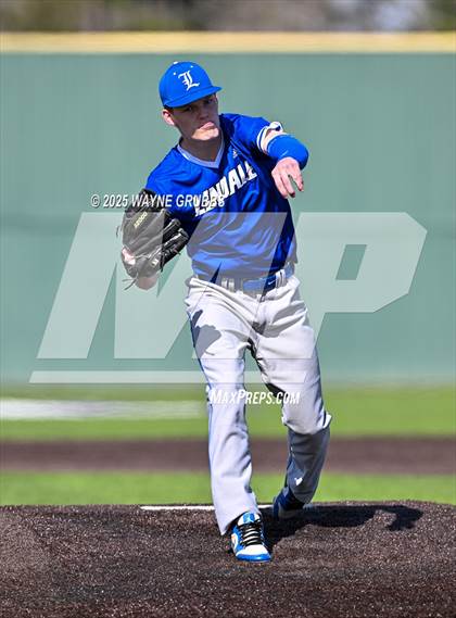 Thumbnail 1 in Lindale vs. Hallsville (Reich Builders Classic) photogallery.