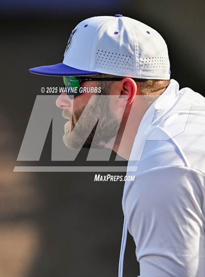 Thumbnail 3 in Lindale vs. Hallsville (Reich Builders Classic) photogallery.