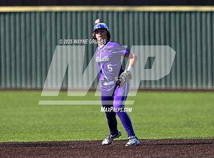 Thumbnail 1 in Lindale vs. Hallsville (Reich Builders Classic) photogallery.
