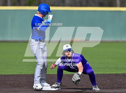 Thumbnail 1 in Lindale vs. Hallsville (Reich Builders Classic) photogallery.