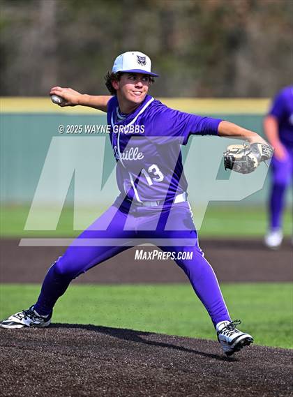 Thumbnail 3 in Lindale vs. Hallsville (Reich Builders Classic) photogallery.