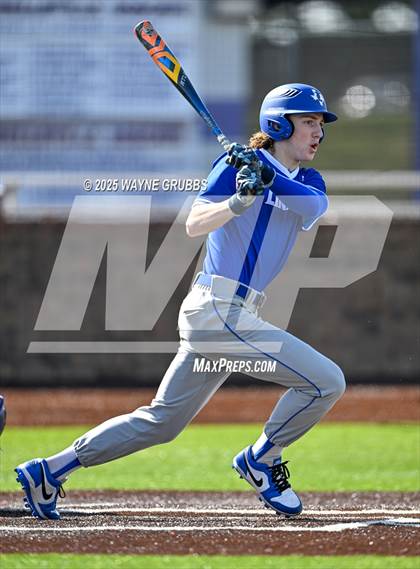 Thumbnail 1 in Lindale vs. Hallsville (Reich Builders Classic) photogallery.