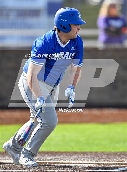 Thumbnail 1 in Lindale vs. Hallsville (Reich Builders Classic) photogallery.