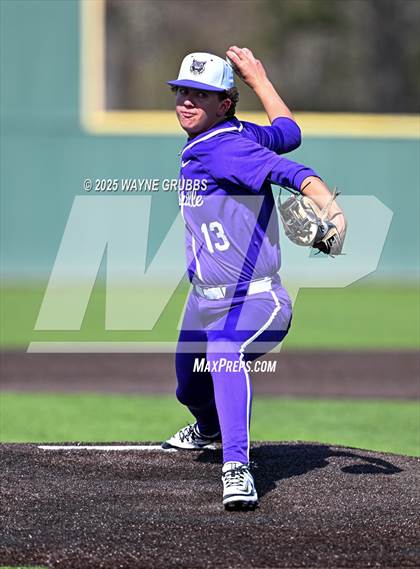Thumbnail 2 in Lindale vs. Hallsville (Reich Builders Classic) photogallery.