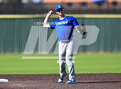 Thumbnail 3 in Lindale vs. Hallsville (Reich Builders Classic) photogallery.