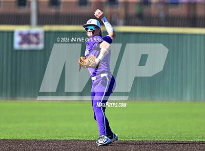 Thumbnail 1 in Lindale vs. Hallsville (Reich Builders Classic) photogallery.
