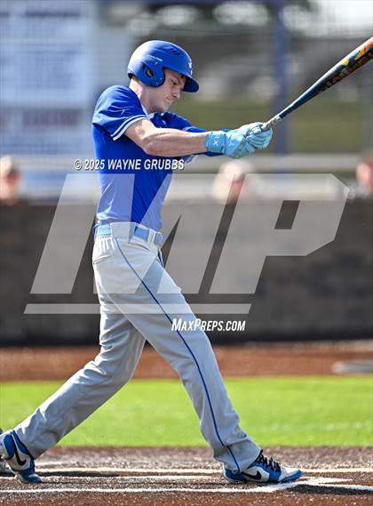 Thumbnail 1 in Lindale vs. Hallsville (Reich Builders Classic) photogallery.