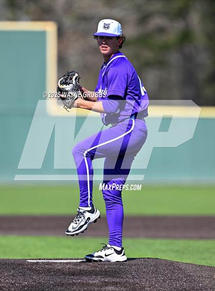 Thumbnail 3 in Lindale vs. Hallsville (Reich Builders Classic) photogallery.