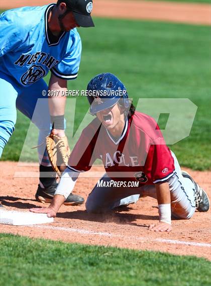 Thumbnail 1 in Dakota Ridge vs Mountain Range (CHSAA 5A Region Playoff) photogallery.