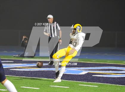 Thumbnail 1 in Millikan @ Camarillo photogallery.