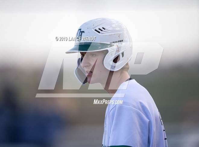 null - Photo 01