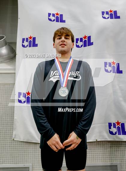 Thumbnail 1 in UIL 6A State Varsity Swim and Dive Finals photogallery.