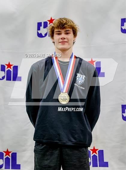 Thumbnail 2 in UIL 6A State Varsity Swim and Dive Finals photogallery.